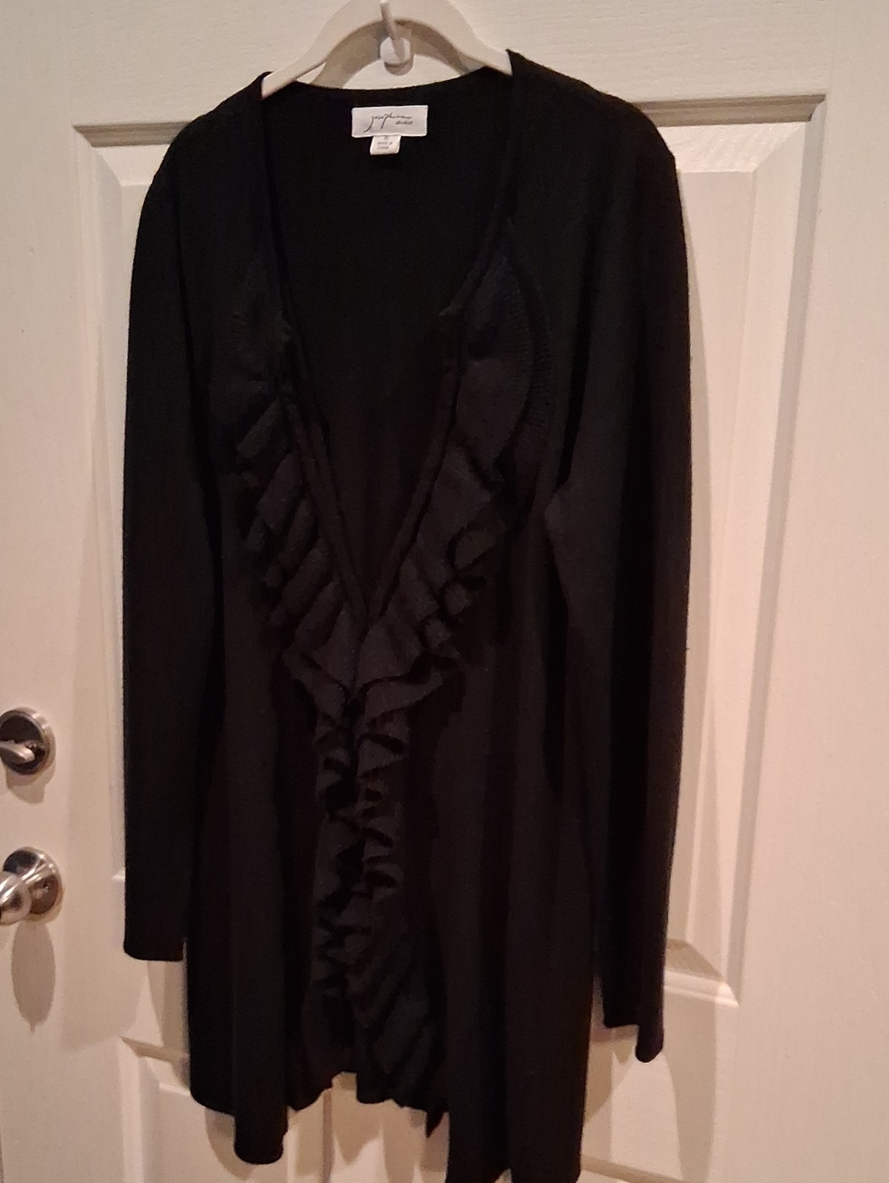♟️📸 Jet Black Ruffle-Front Open Cardigan Sweater